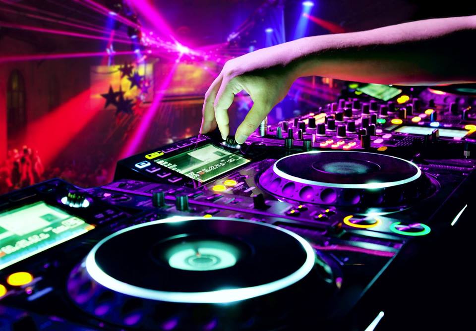 DJ-at-party